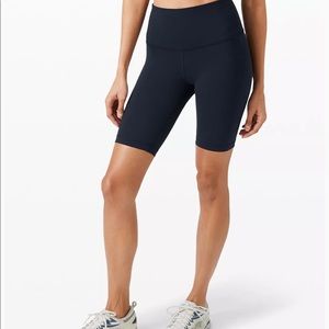 New Lululemon Align High Rise Black bike shorts